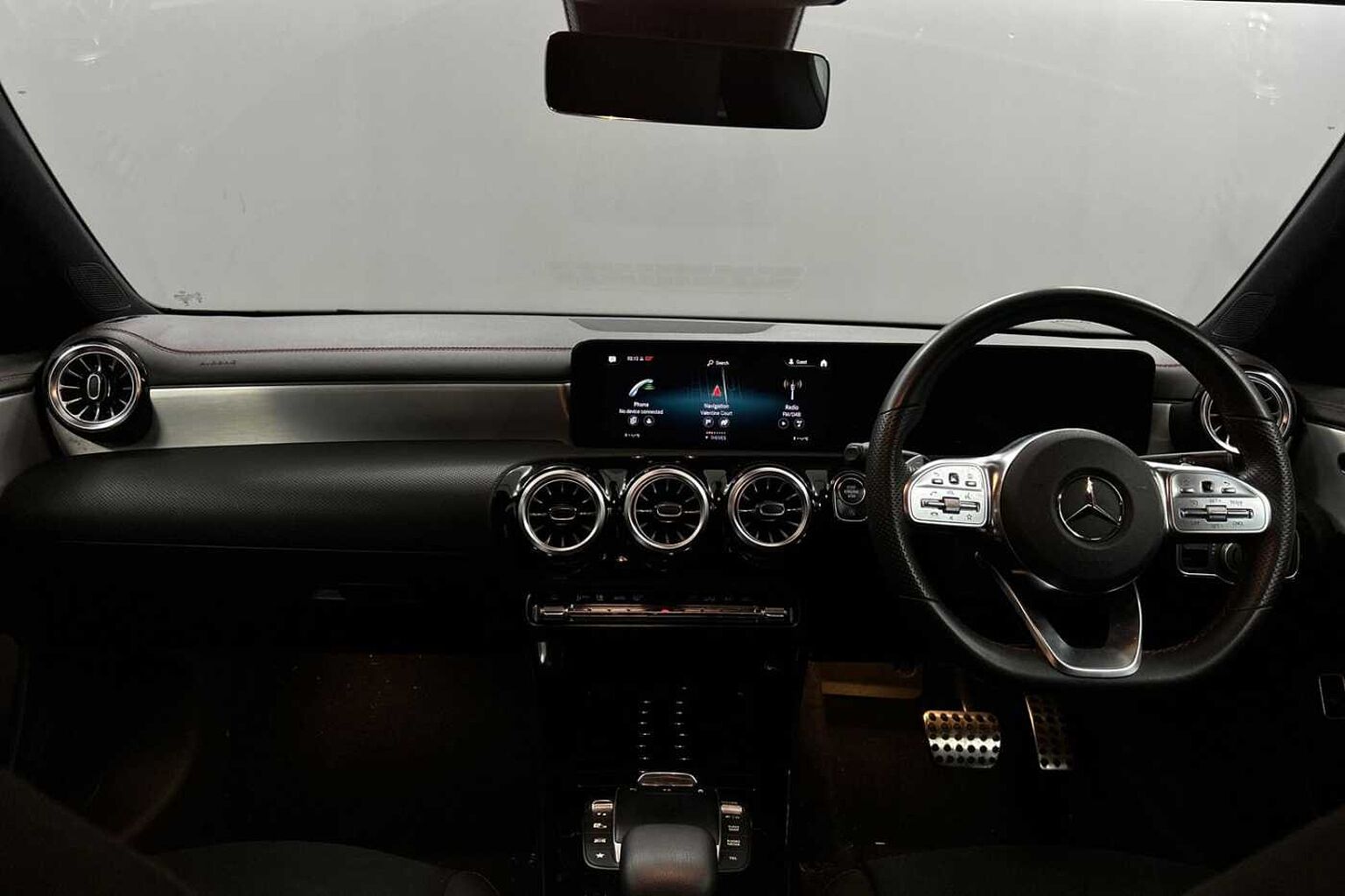 Mercedes-Benz CLA 1.3 (136ps) 180 AMG Line Executive 7G-DCT